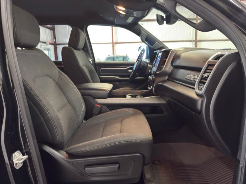 RAM 1500 Big Horn Crew Cab 4WD 2020