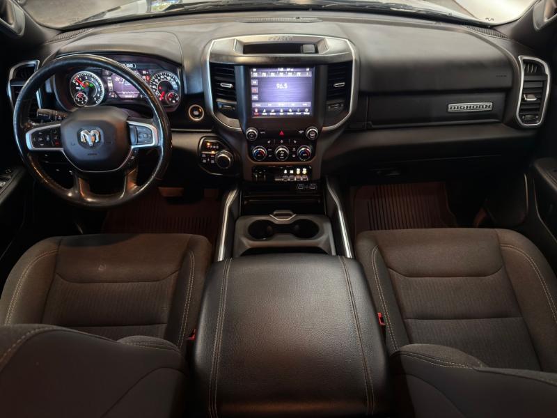 RAM 1500 Big Horn Crew Cab 4WD 2020