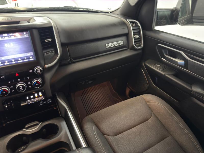 RAM 1500 Big Horn Crew Cab 4WD 2020