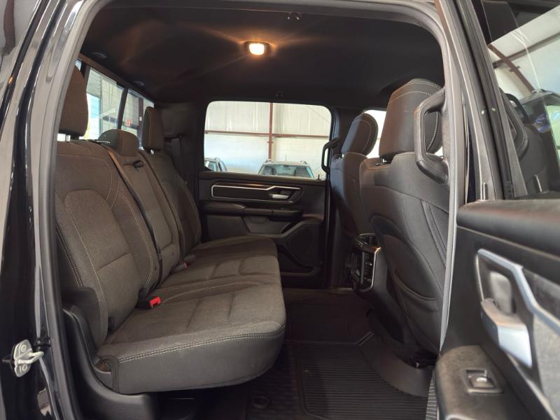 RAM 1500 Big Horn Crew Cab 4WD 2020