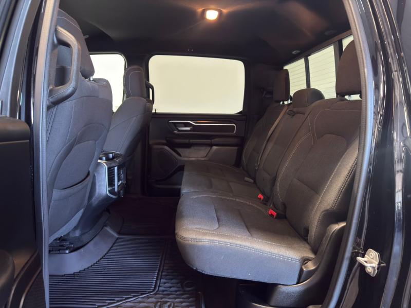 RAM 1500 Big Horn Crew Cab 4WD 2020