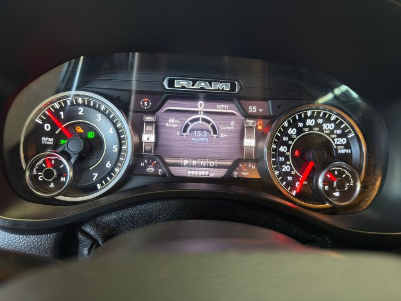 RAM 1500 Big Horn Crew Cab 4WD 2020