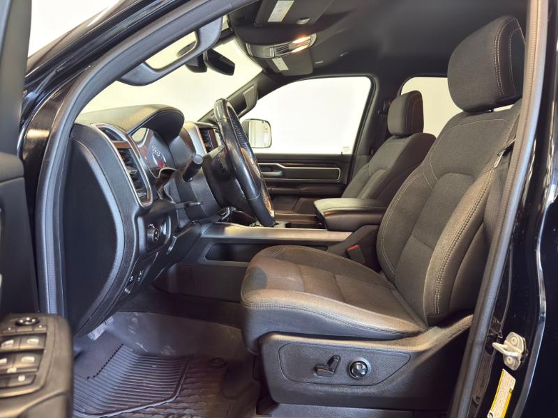 RAM 1500 Big Horn Crew Cab 4WD 2020