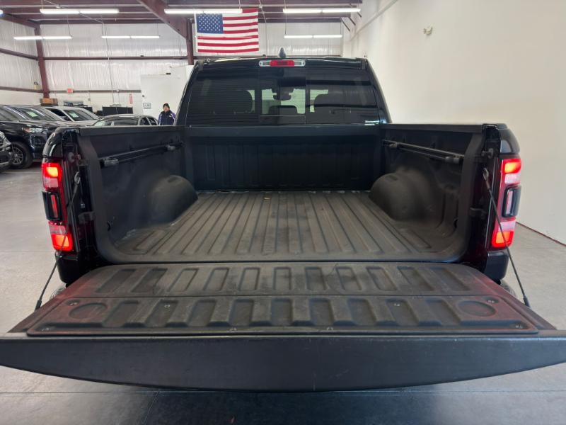 RAM 1500 Big Horn Crew Cab 4WD 2020