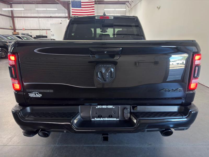 RAM 1500 Big Horn Crew Cab 4WD 2020