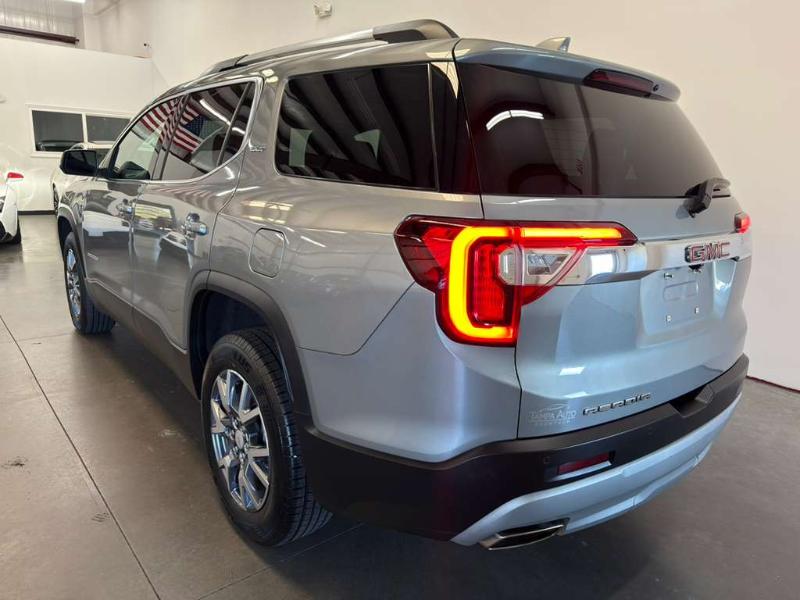 GMC Acadia SLT 2023