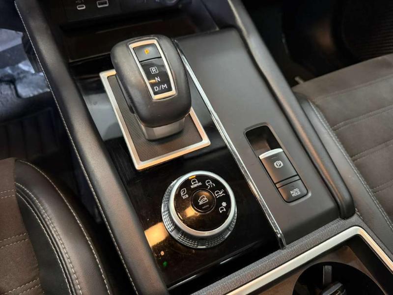 Mitsubishi Outlander  2022