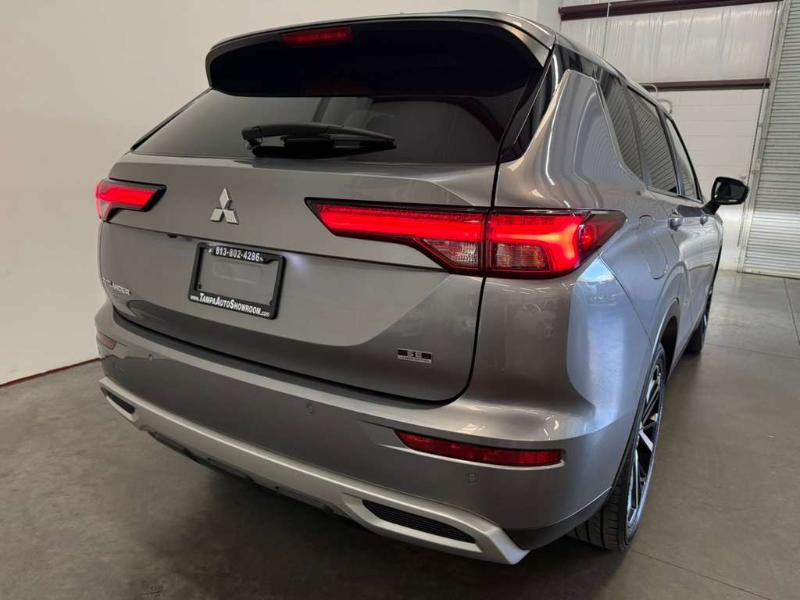 Mitsubishi Outlander  2022