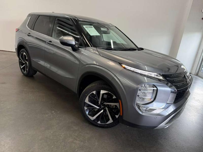 Mitsubishi Outlander SE 2024