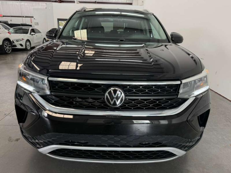 Volkswagen Taos SE 2024