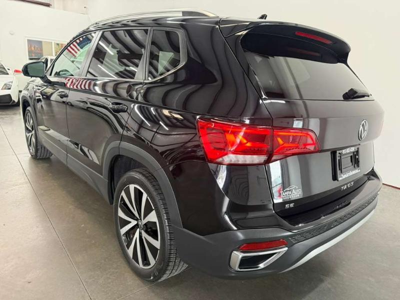 Volkswagen Taos SE 2024