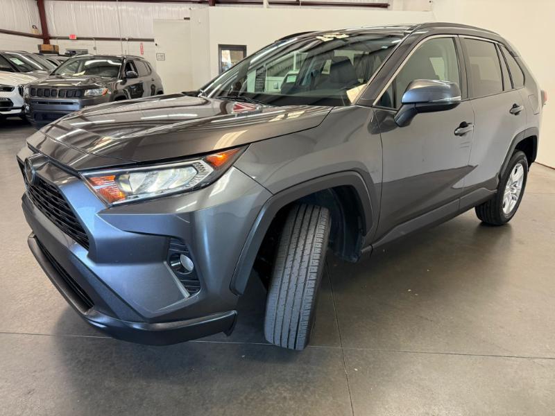 Toyota RAV4 XLE 2021