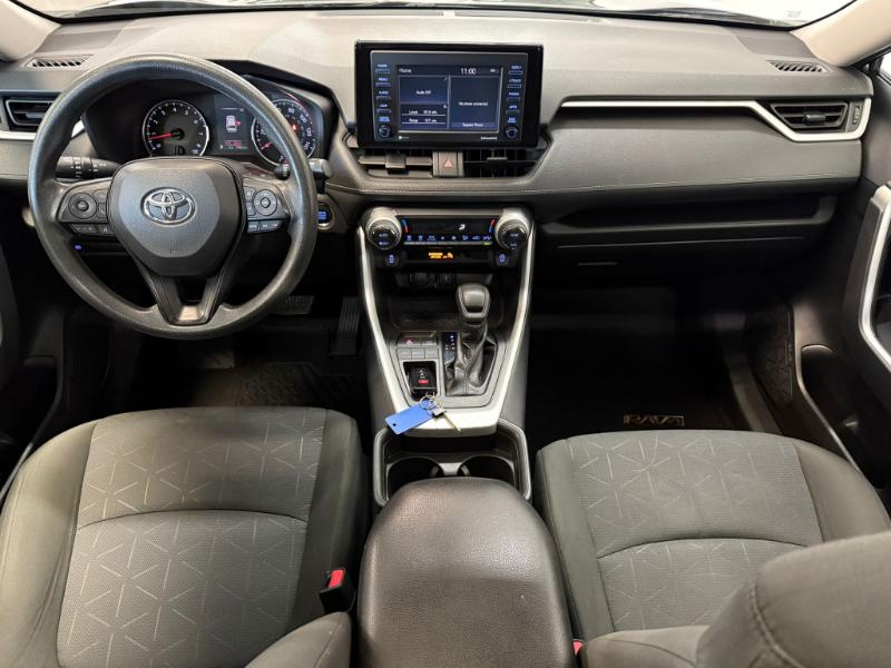 Toyota RAV4 XLE 2021
