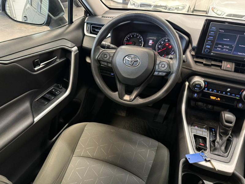 Toyota RAV4 XLE 2021