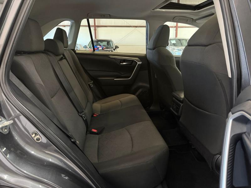 Toyota RAV4 XLE 2021