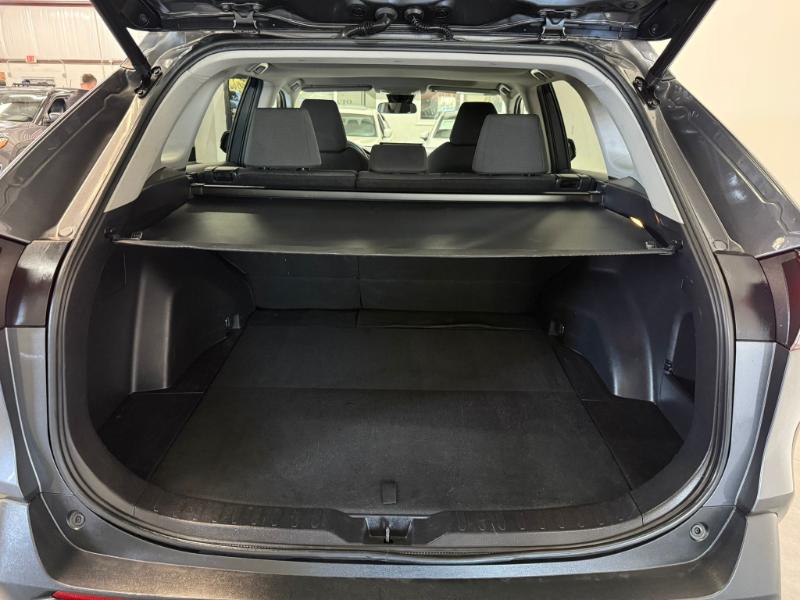 Toyota RAV4 XLE 2021