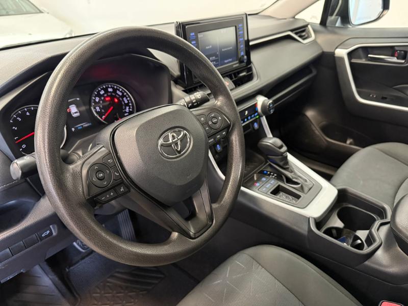 Toyota RAV4 XLE 2021