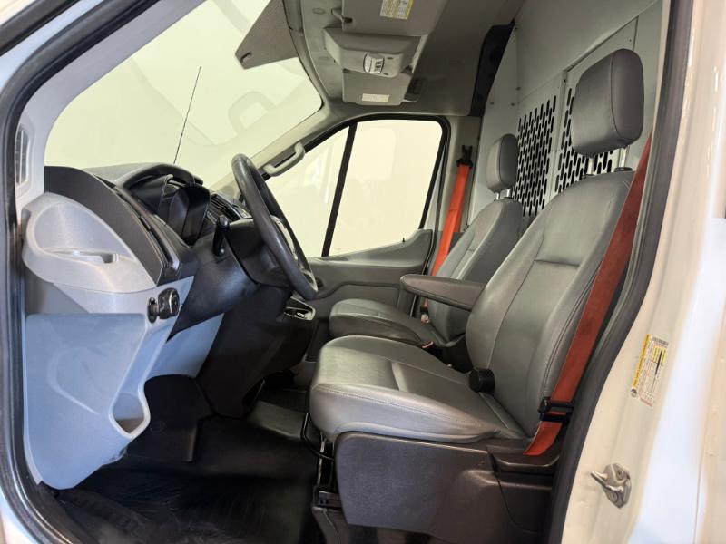 Ford Transit 150 Van Med. Roof w/Sliding Pass. 148-in. WB 2019
