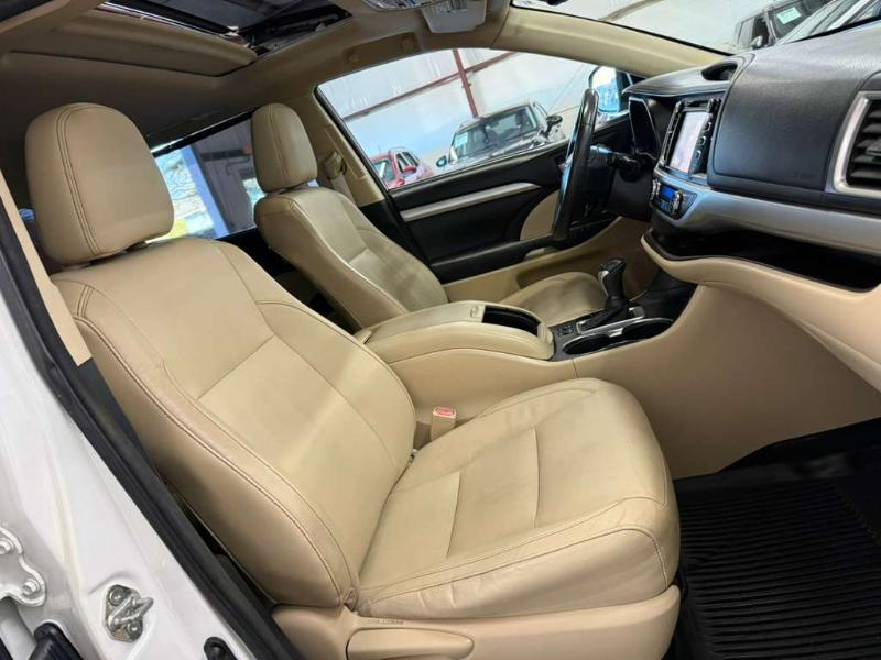 Toyota Highlander XLE 2015