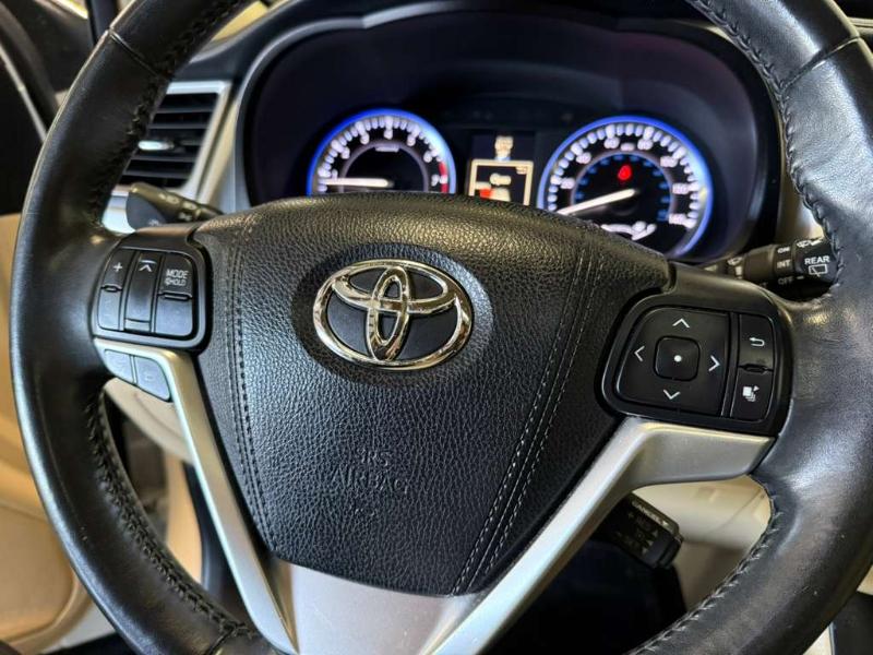 Toyota Highlander XLE 2015