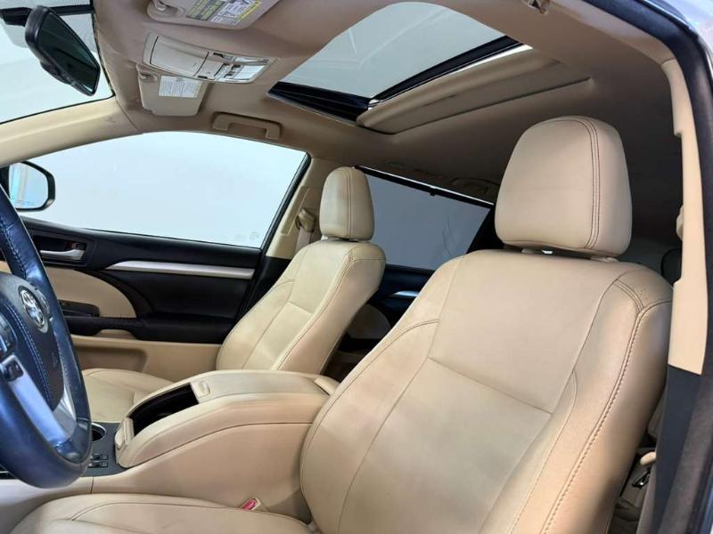 Toyota Highlander XLE 2015