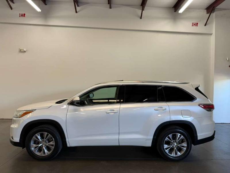 Toyota Highlander XLE 2015