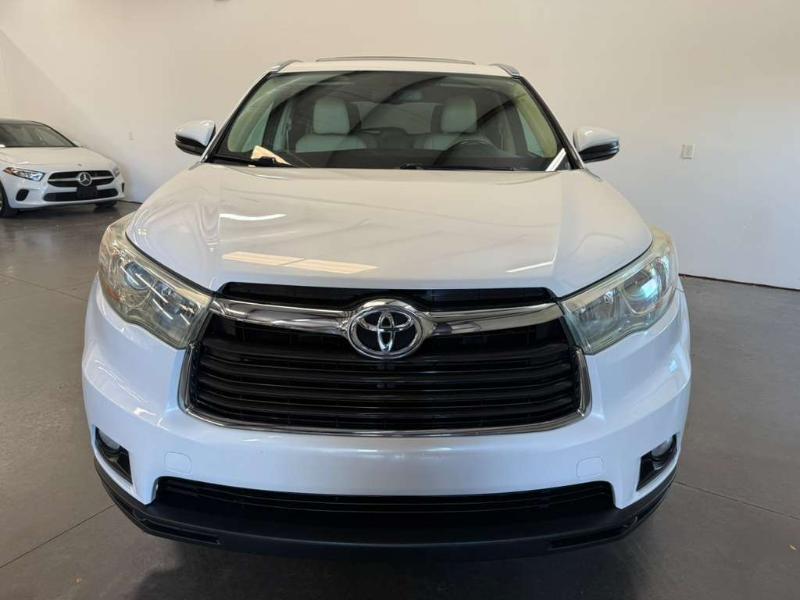 Toyota Highlander XLE 2015