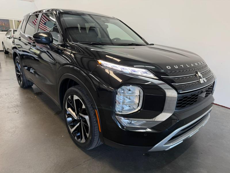 Mitsubishi Outlander SE 2WD 2024