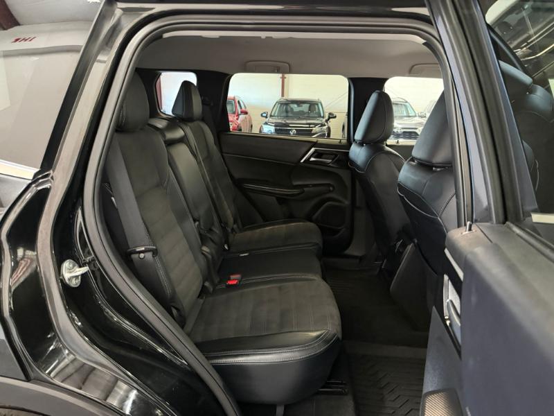 Mitsubishi Outlander SE 2WD 2024