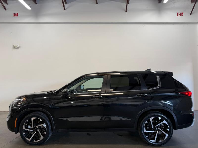 Mitsubishi Outlander SE 2WD 2024