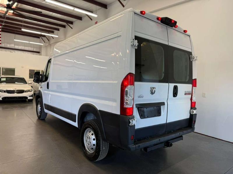 RAM Promaster 1500 High Roof Tradesman 136-in. WB 2014