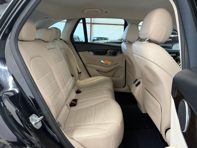 Mercedes-Benz GLC-Class GLC300 2020