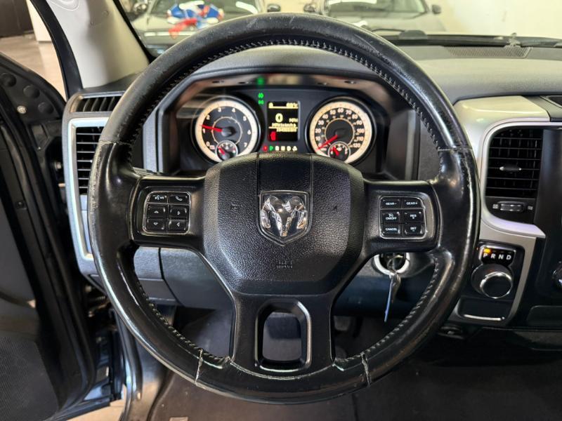 RAM 1500 SLT Quad Cab 2WD 2016