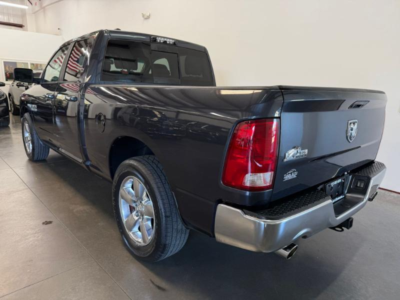 RAM 1500 SLT Quad Cab 2WD 2016