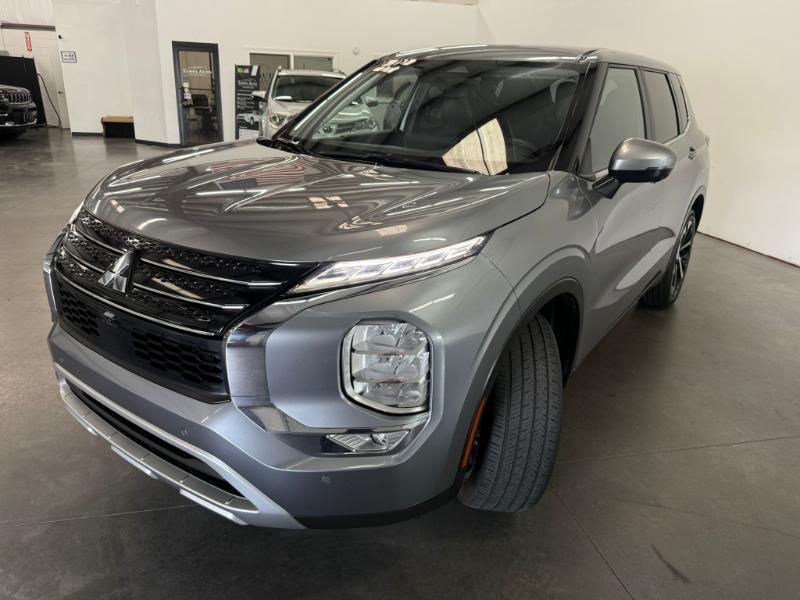 Mitsubishi Outlander SE 2WD 2024