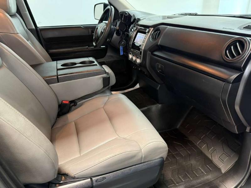 Toyota Tundra SR5 4.6L V8 Double Cab 2WD 2018