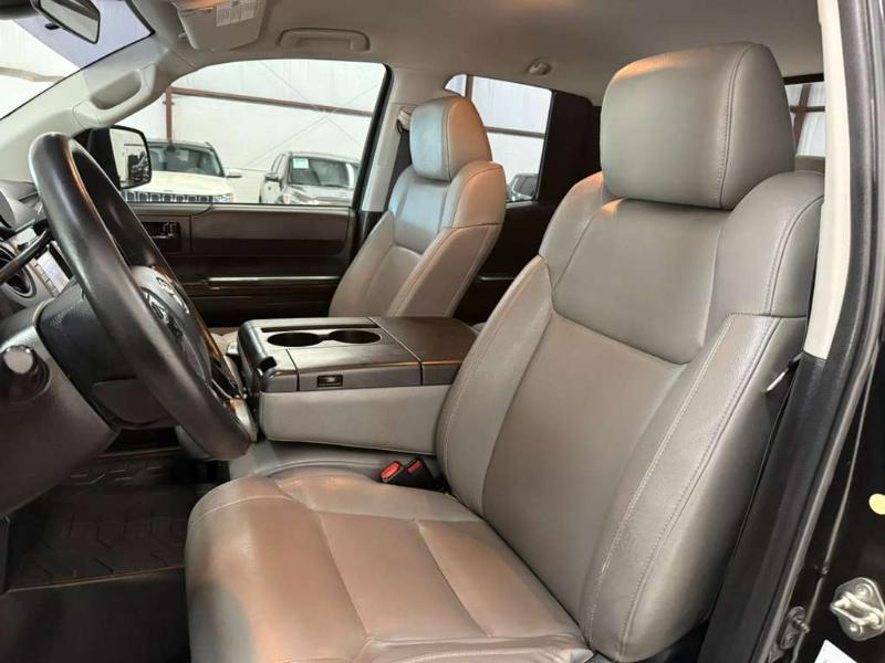 Toyota Tundra SR5 4.6L V8 Double Cab 2WD 2018