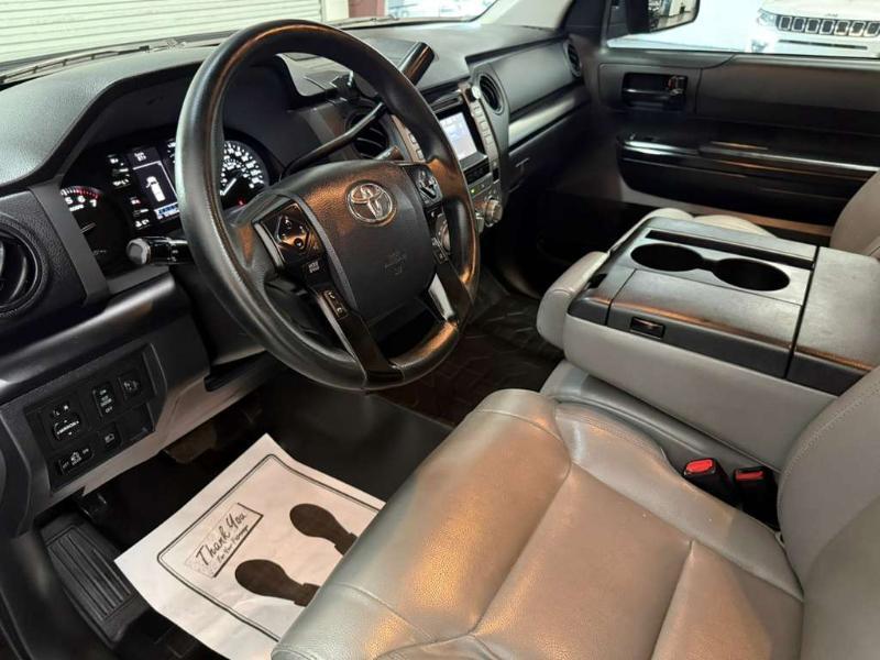 Toyota Tundra SR5 4.6L V8 Double Cab 2WD 2018