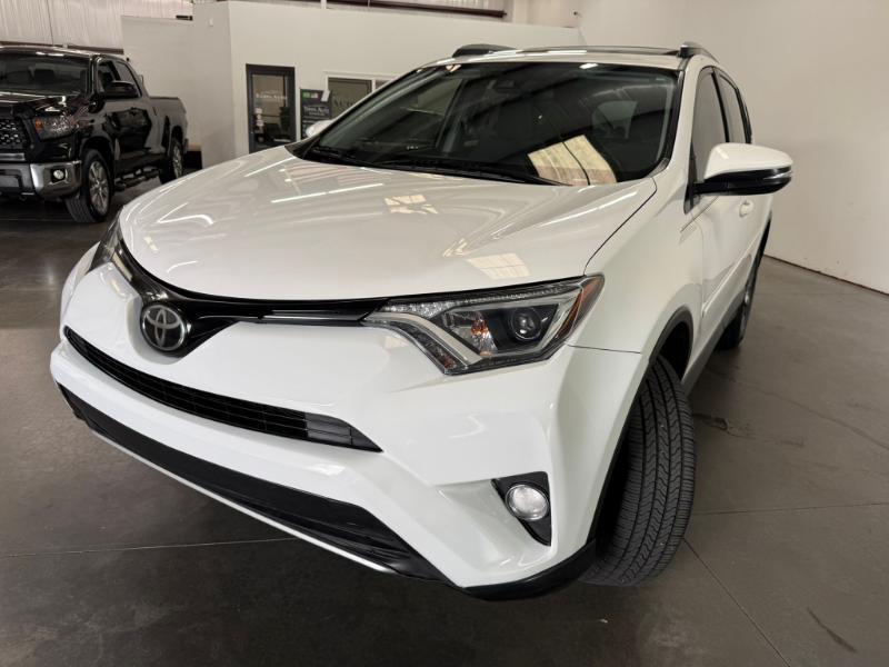 Toyota RAV4 XLE FWD 2017