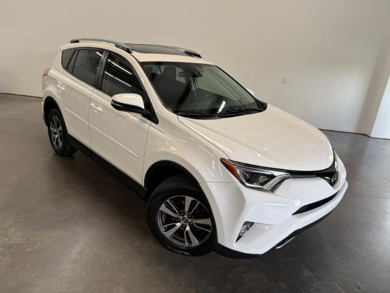 Toyota RAV4 XLE FWD 2017