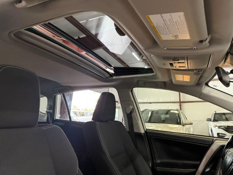 Toyota RAV4 XLE FWD 2017