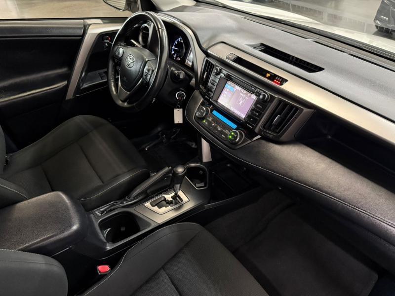 Toyota RAV4 XLE FWD 2017