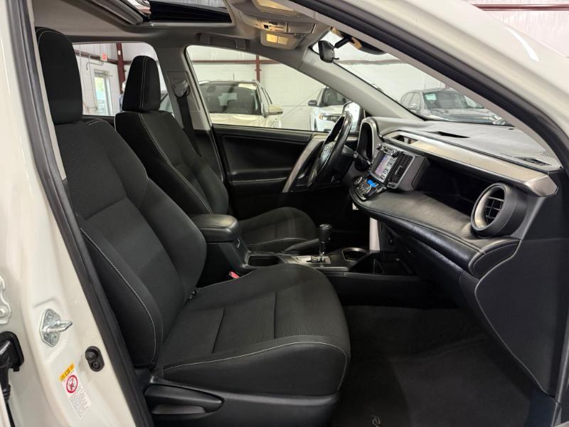 Toyota RAV4 XLE FWD 2017