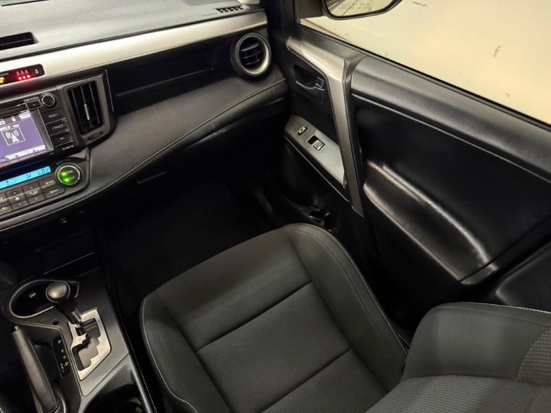 Toyota RAV4 XLE FWD 2017