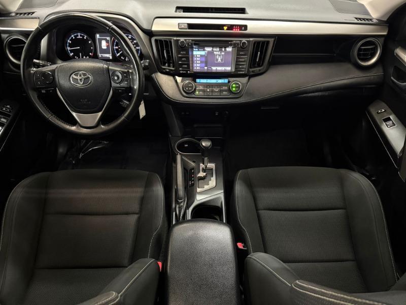 Toyota RAV4 XLE FWD 2017