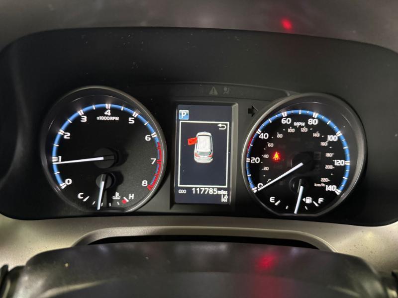 Toyota RAV4 XLE FWD 2017