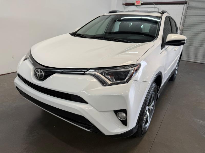Toyota RAV4 XLE FWD 2017