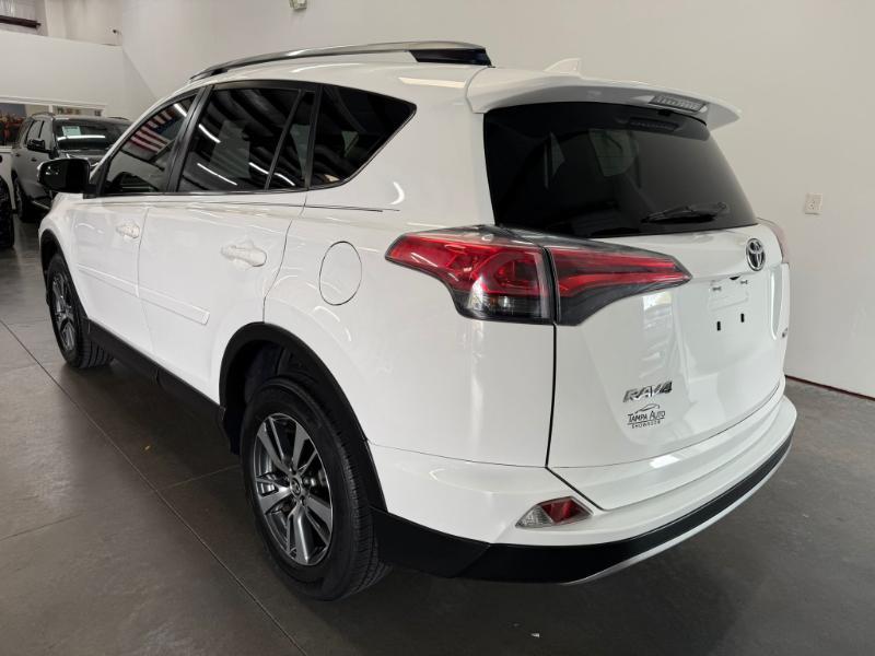 Toyota RAV4 XLE FWD 2017