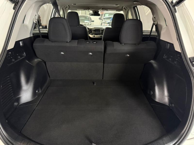 Toyota RAV4 XLE FWD 2017