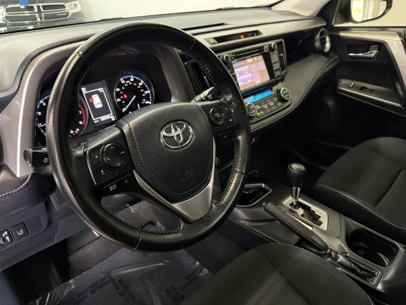 Toyota RAV4 XLE FWD 2017